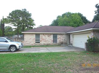 419 Leicester Ln, Houston, TX 77034