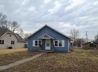 845 Buchanan St, Wapello, IA 52653