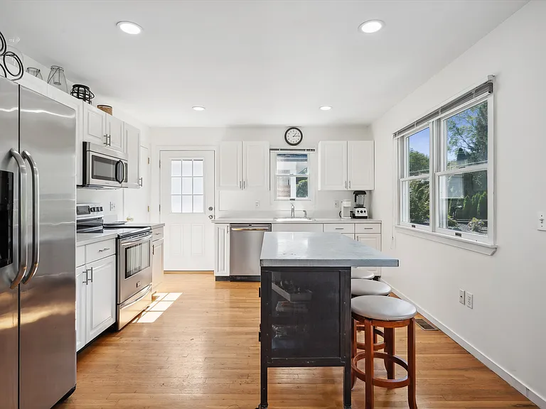 12 Sunset Dr — Photo 10