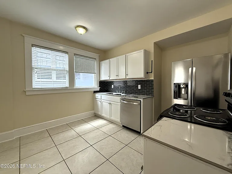 2330 Park St #A — Photo 7