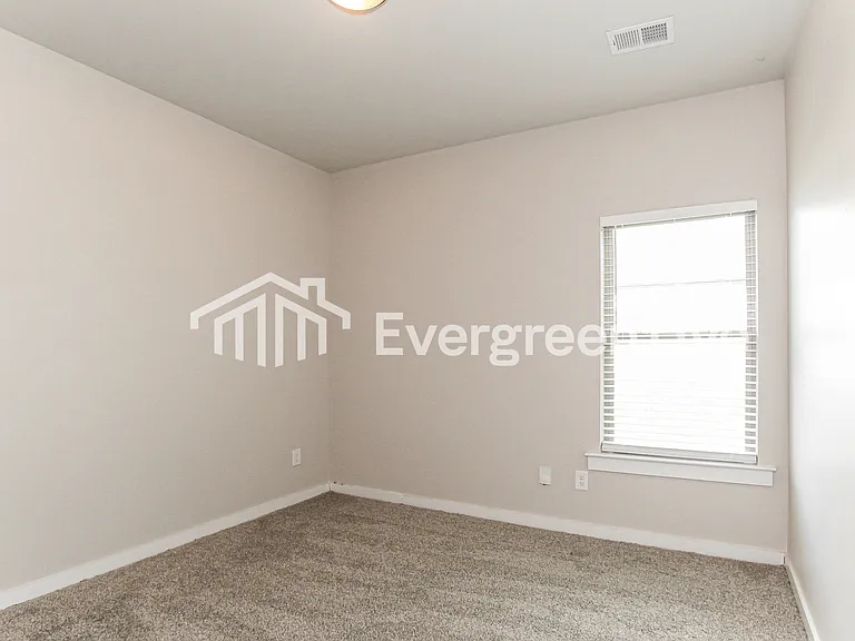 156 Wolf Ln — Photo 9
