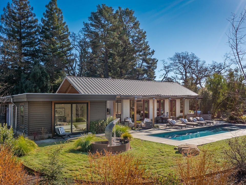 1st image of 1002 La Grande Avenue