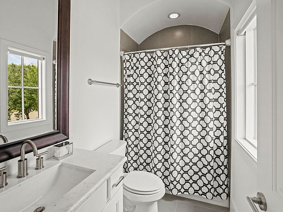 5th image of 13113 Villa Montana Way