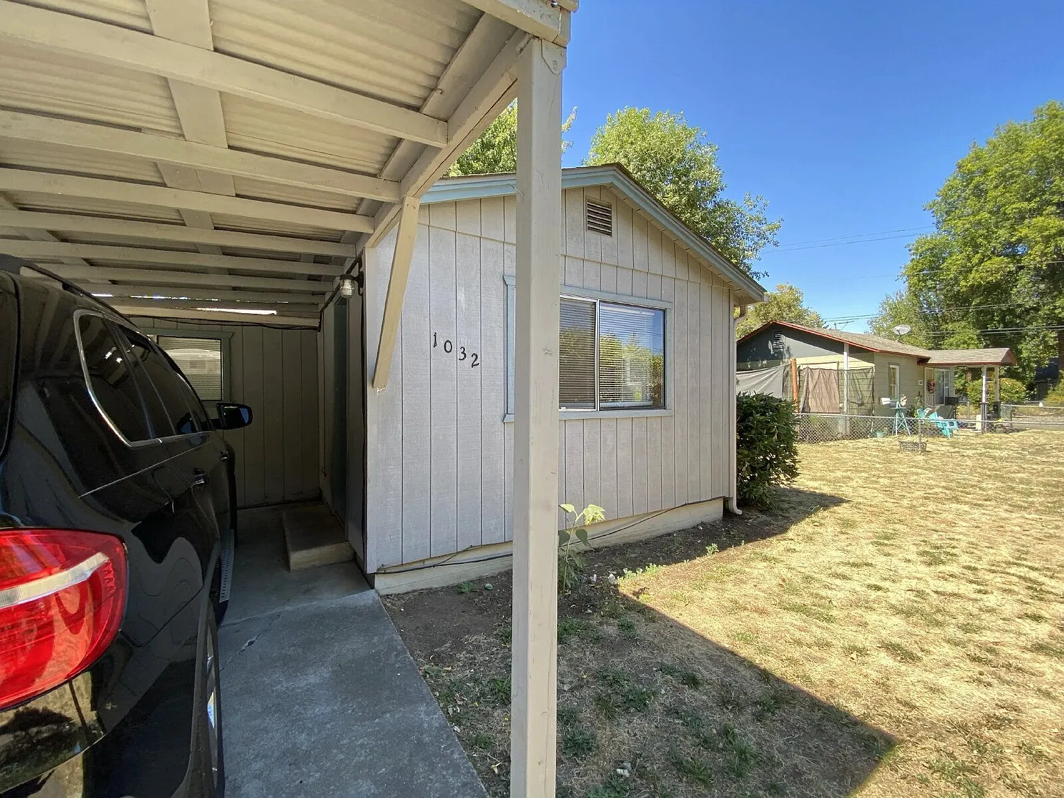 2 bed, 1.0 bath, 825 sqft, $1,400 — Photo 2