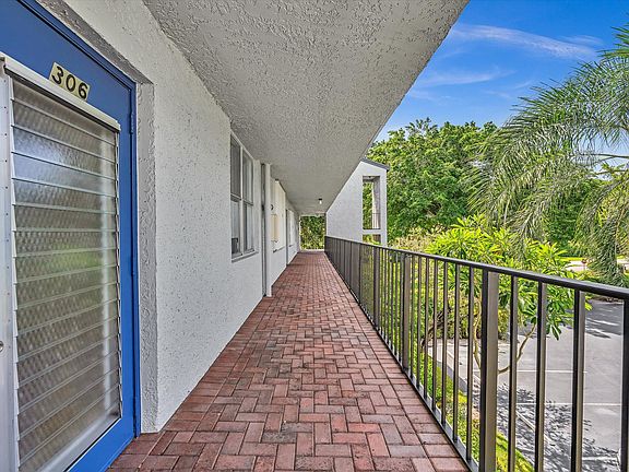 2nd image of 14701 Cumberland Drive #3060