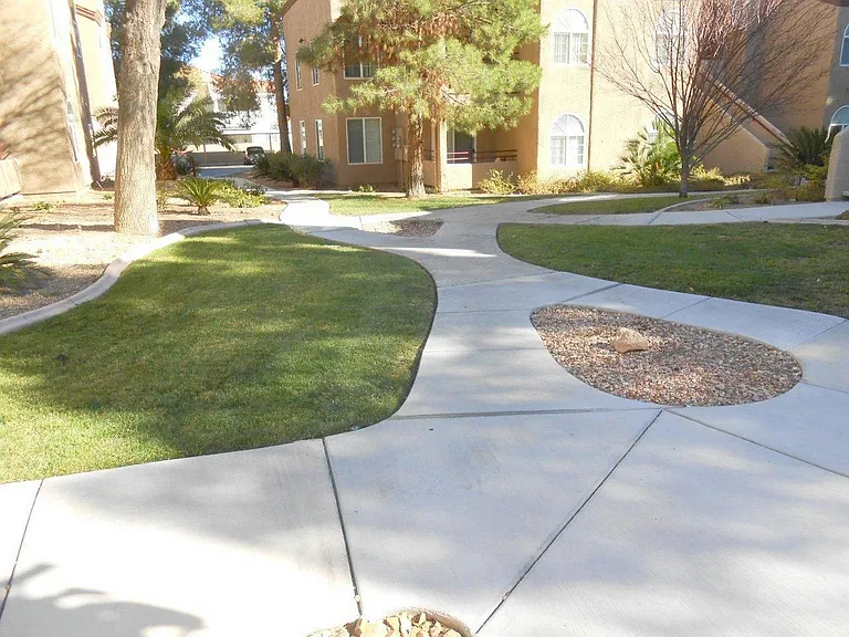9325 W Desert Inn Rd #132 — Photo 26