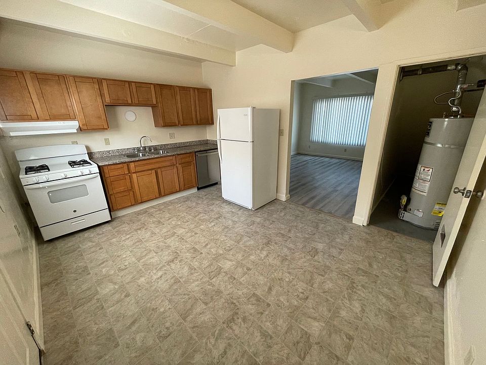 1st image of 22189-22211 S Garden Ave #29