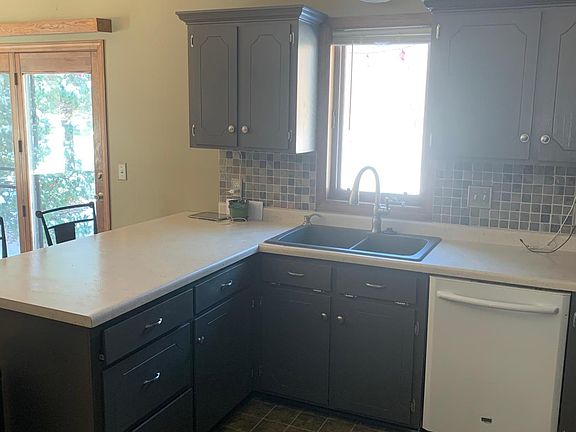 3rd image of 702 Forest Green Cir NE