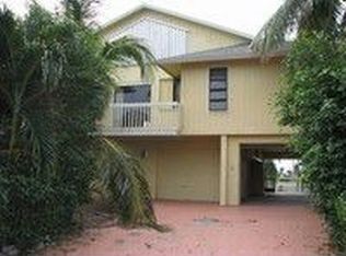 122 S Bahama Ave, Marco Island, FL 34145