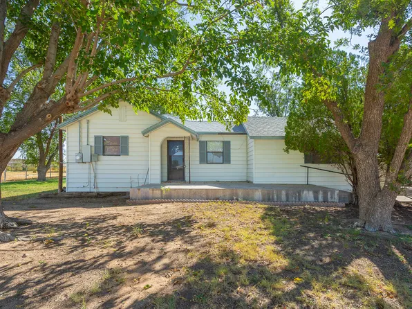 2330 Collins Ave, Carlsbad, NM 88220