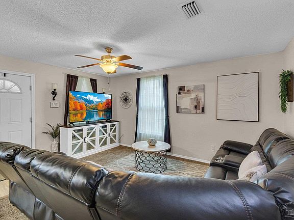 3rd image of 5899 Tryton Cir