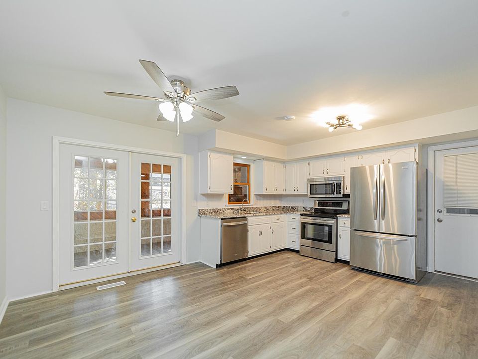 1st image of 3800 Farmersville Rd #1