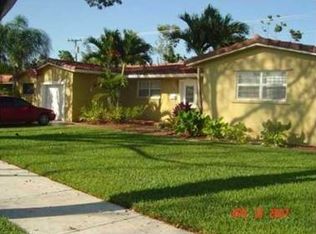 14355 Lake Candlewood Ct, Miami Lakes, FL 33014