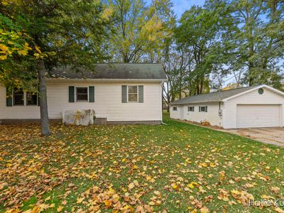 319 N Stewart Ave, Fremont, MI, 49412