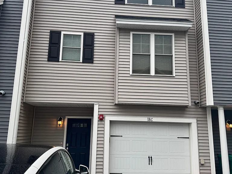 18 Dumaine Ave #C — Photo 1