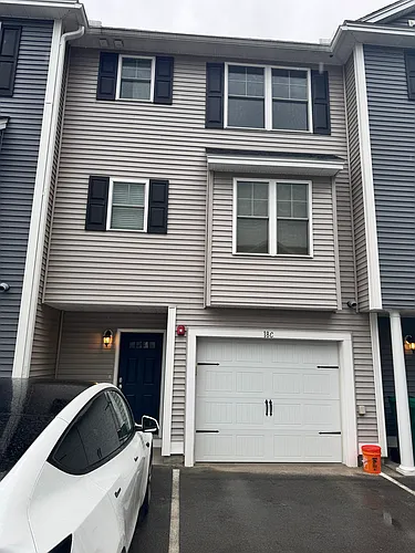18 Dumaine Ave #C Photo 1 18 Dumaine Ave #C Photo 1