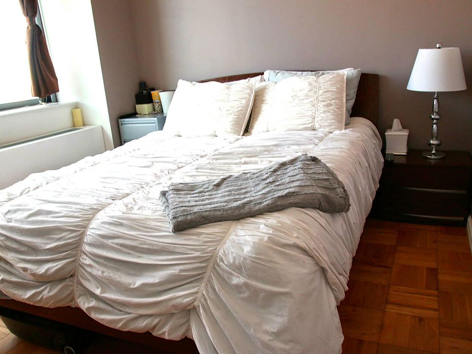 1st image of 505 W 37th St APT 3904