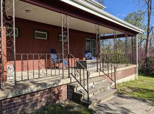 1667 E Shore Dr, Ithaca, NY 14850