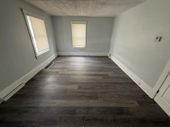 521 Columbus Ave NW #1, Canton, OH 44708