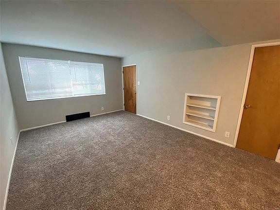 4th image of 8515 Titchfield Ct #A