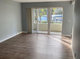 12631 NE 9th Pl APT C204, Bellevue, WA 98005