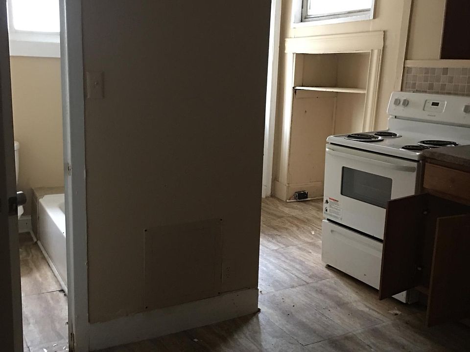 1st image of 1833 W Rockland St #1A