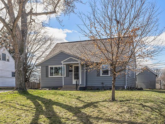 3rd image of 1309 Carbone Dr