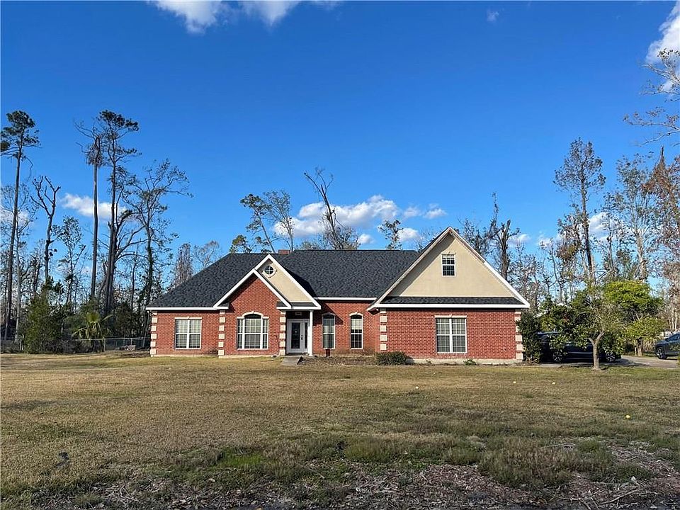 1st image of 846 Woodland Hills Dr