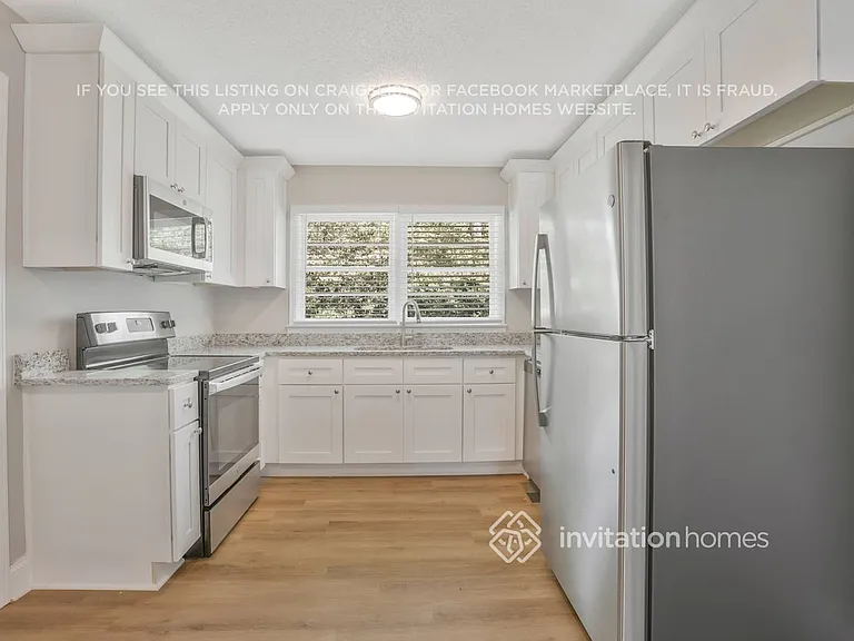 4108 Campbell St NE — Photo 6