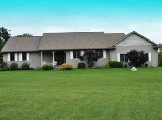 1078 Tomi Jo Dr, Ionia, MI 48846