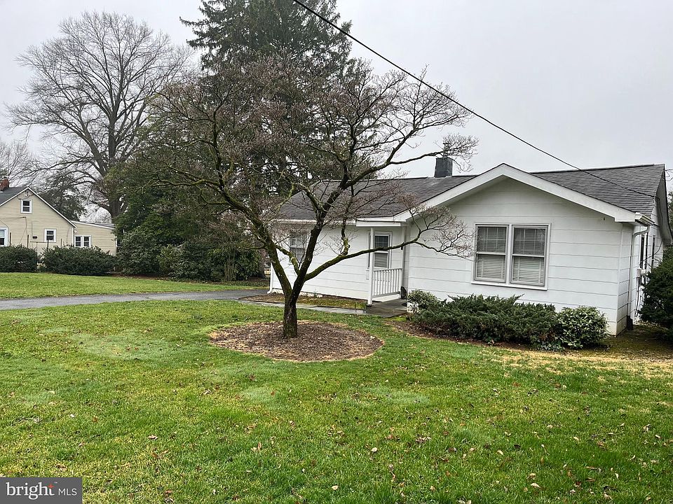 2nd image of 4807 Odell Rd