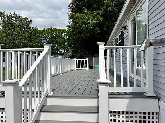 4th image of 63 Oak Drive #88