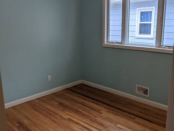2nd image of 227 Clendenny Ave