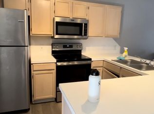 2926 E Mulberry Ln, Greenville, NC 27858