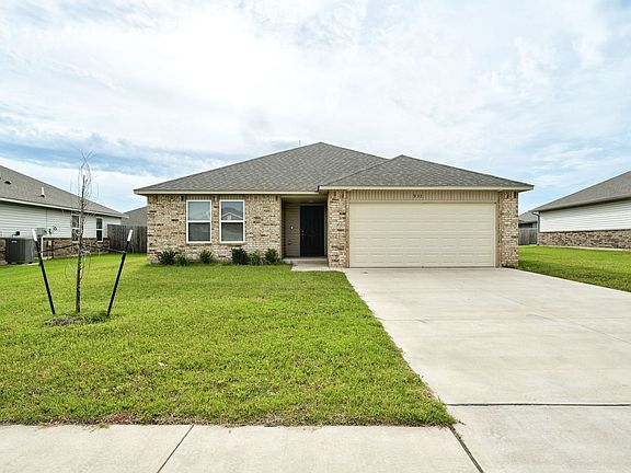 2nd image of 932 S Blackjack Ln