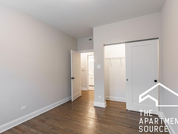 5th image of 3419 W Fullerton Ave #2
