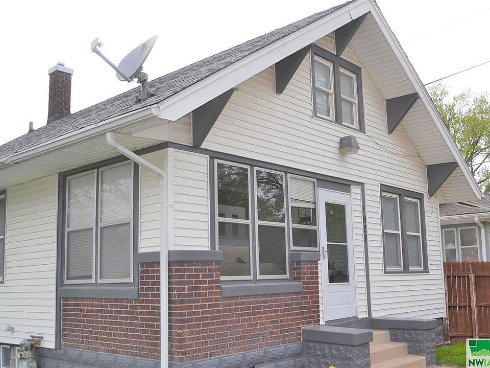 1st image of 1927 S Pomegranite St