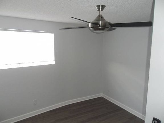 3rd image of 3125 Carlyle St APT 10