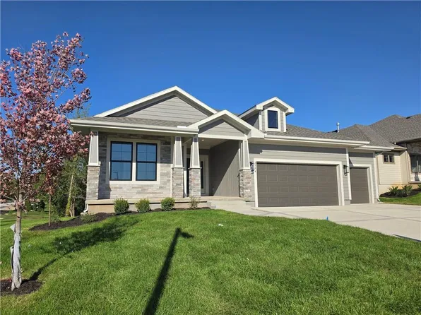 2394 W Wabash St, Olathe, KS 66061