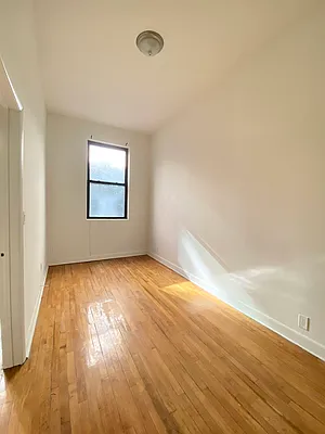 Rented by Bond New York | media 7