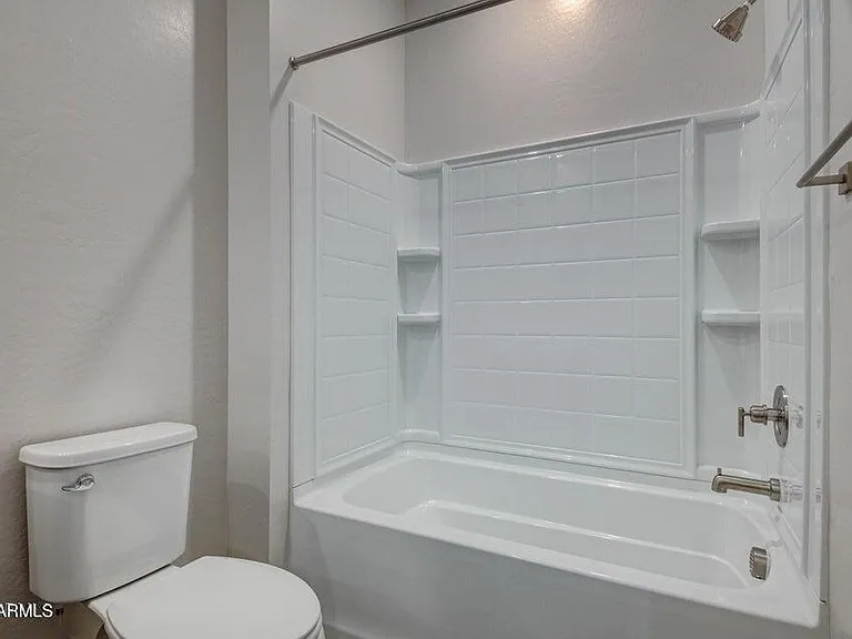 2831 S Central Dr — Photo 29