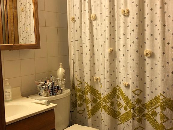 4th image of 1108 N Hermitage Ave #1F