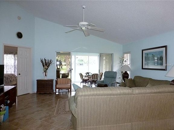 5th image of 805 Harrington Lake Dr N #76