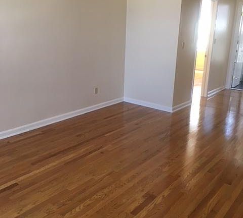 2nd image of 8806 Parsons Blvd APT B10