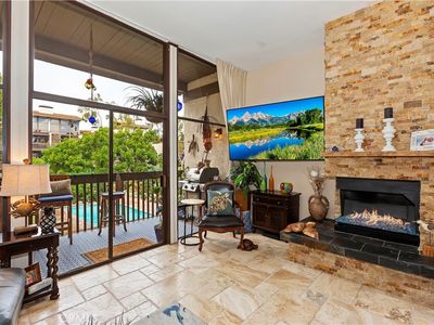 7213 Marina Pacifica Dr N, Long Beach, CA, 90803