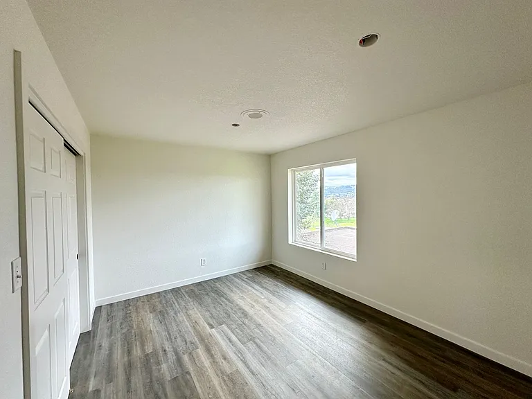 735 N Trigo Ln — Photo 11