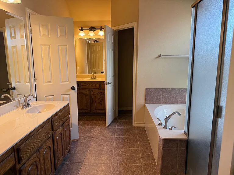 817 Graystone Dr — Photo 23