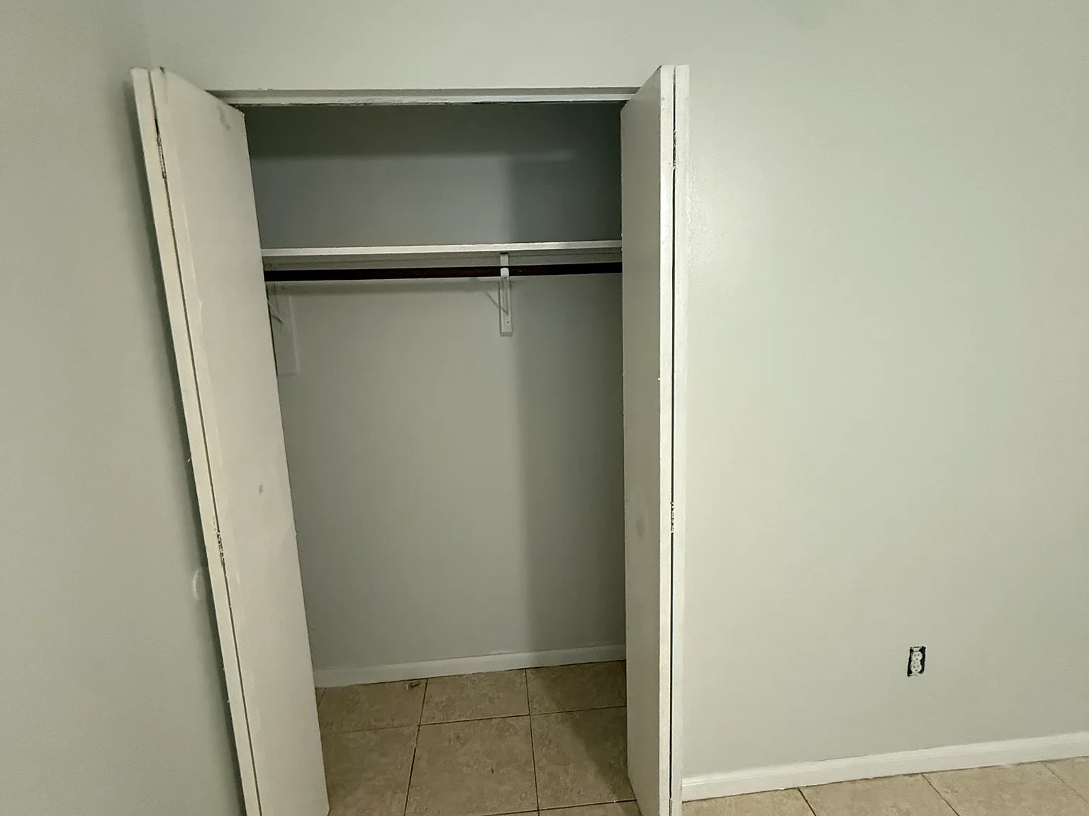 4 bed, 1561 sqft, $3,400 — Photo 4
