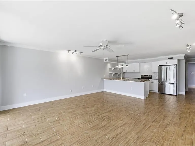 2424 W Tampa Bay Blvd #G104 — Photo 21