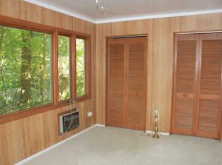 1920 Rookwood Rd, Cleveland, OH 44112